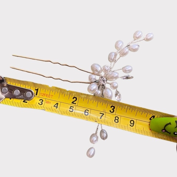 MISS TO MRS | Wedding Pearl Hair Pin Set - Picture 4 of 4